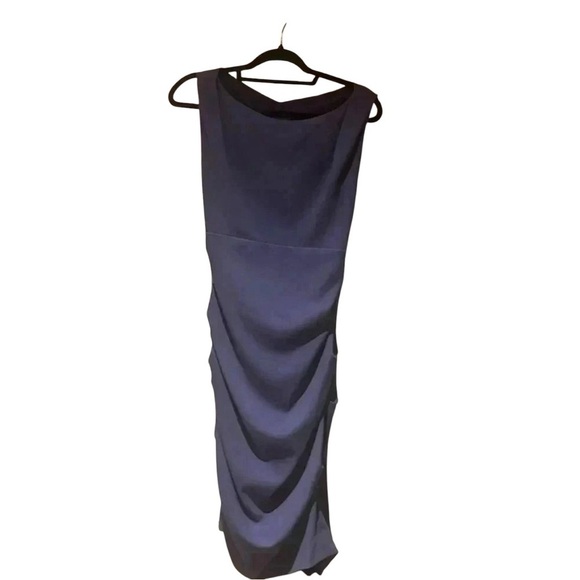 Body con open back dress with flattering silhouette Nicole Miller NWT